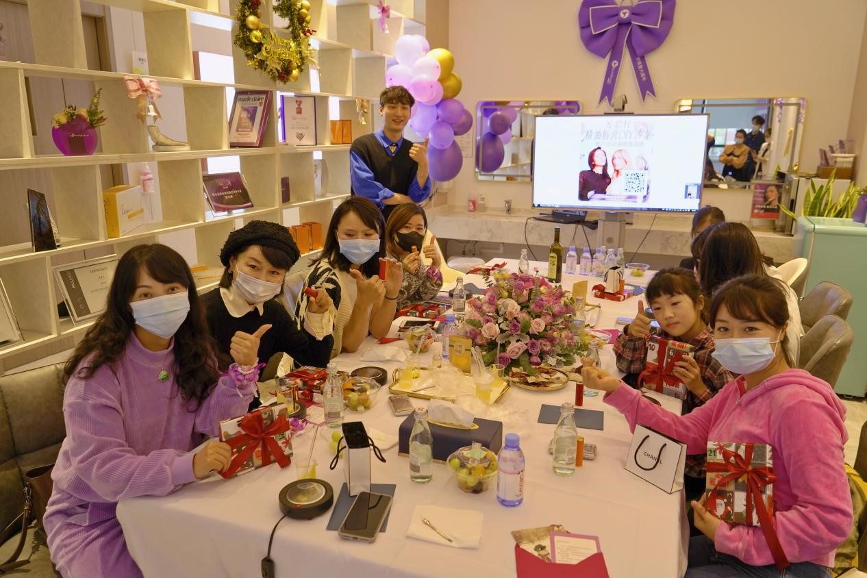 魅力女神 綻放唇彩|美秀客戶DIY沙龍圓滿結束